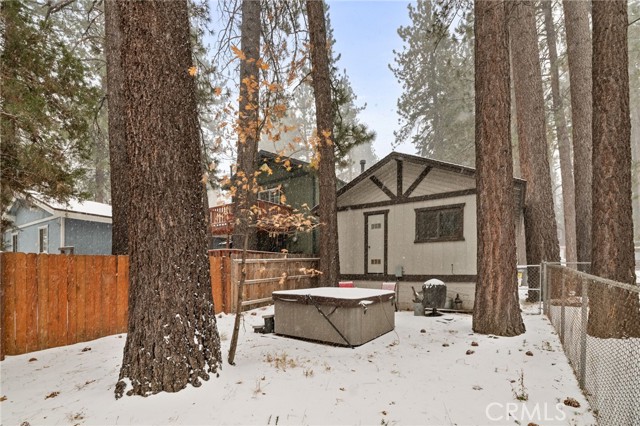 42762 La Cerena Avenue, Big Bear Lake, California 92315, 2 Bedrooms Bedrooms, ,1 BathroomBathrooms,Single Family Residence,For Sale,La Cerena,IG24235312