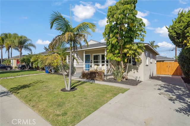 Detail Gallery Image 4 of 37 For 6107 Carson, Lakewood,  CA 90713 - 4 Beds | 2 Baths