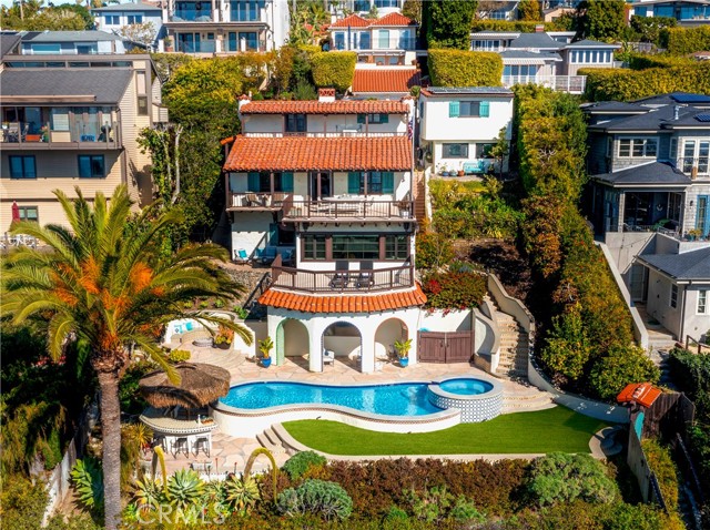 802 Rembrandt Drive, Laguna Beach CA: https://media.crmls.org/medias/49ac74fb-9b84-44b6-ba31-6599c23c0a67.jpg