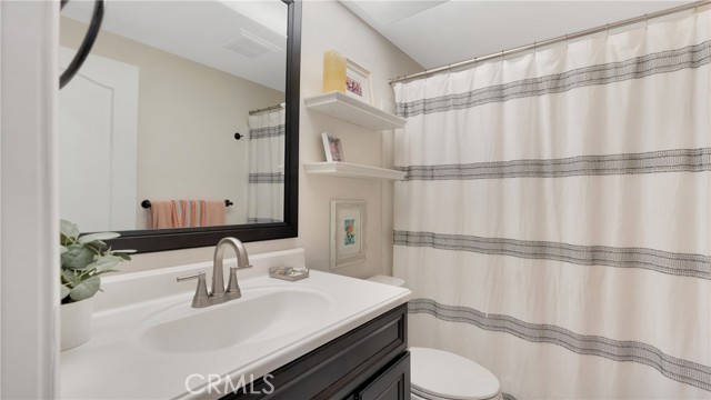 Detail Gallery Image 16 of 28 For 30114 Diana Ct, Agoura Hills,  CA 91301 - 3 Beds | 3 Baths