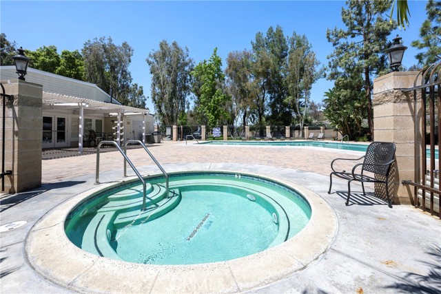 Detail Gallery Image 41 of 44 For 5812 Old Village Rd #212,  Yorba Linda,  CA 92887 - 3 Beds | 2 Baths