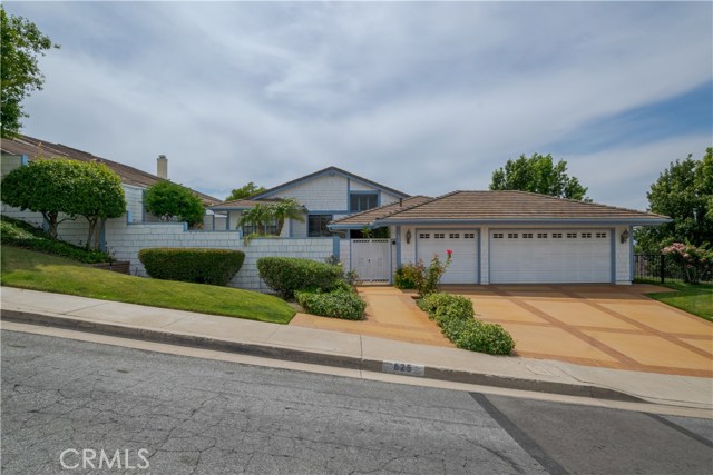 625 S Pathfinder, Anaheim Hills, CA 92807