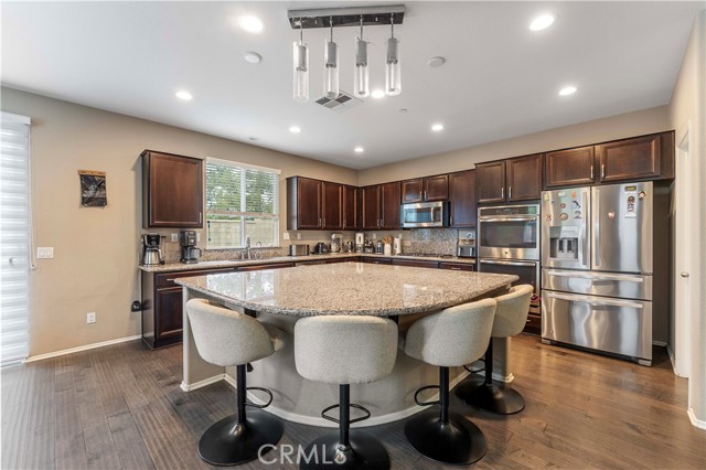 Detail Gallery Image 2 of 10 For 45019 Carla Ct, Lake Elsinore,  CA 92532 - 3 Beds | 2 Baths