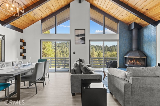 Detail Gallery Image 5 of 42 For 23755 Zuger Dr, Crestline,  CA 92325 - 3 Beds | 2 Baths