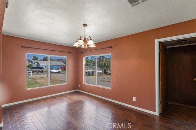 Detail Gallery Image 5 of 26 For 3768 Center Ave, Norco,  CA 92860 - 3 Beds | 2 Baths