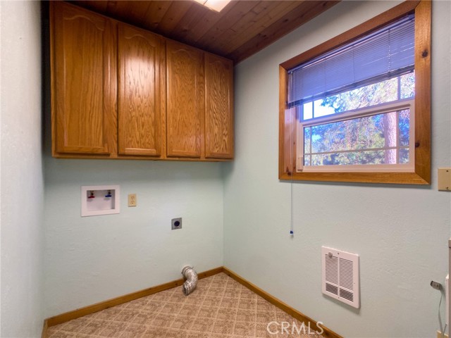 Detail Gallery Image 40 of 65 For 2737 S Old Stage Rd, Mount Shasta,  CA 96067 - 3 Beds | 2/1 Baths