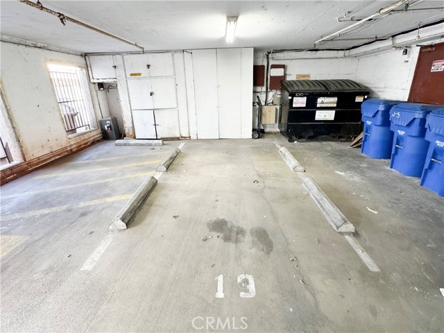 100 S Venice Boulevard, Venice CA: https://media.crmls.org/medias/49ae49e1-98e7-4f1c-9b72-a63667ee61be.jpg