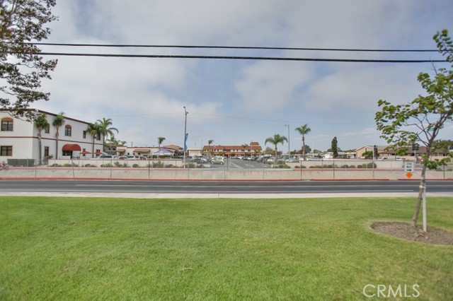 Detail Gallery Image 16 of 21 For 13720 Saint Andrews 43h,  Seal Beach,  CA 90740 - 1 Beds | 1 Baths