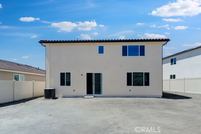33170 Celadon Avenue, French Valley CA: https://media.crmls.org/medias/49af6300-f5d1-4801-9007-85e66df8609a.jpg