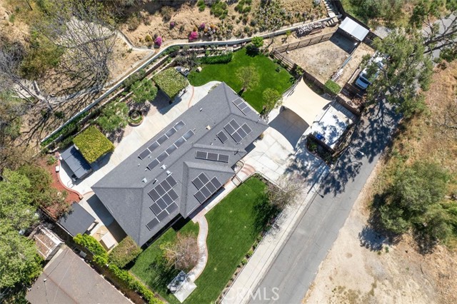 Detail Gallery Image 4 of 56 For 28838 Lincoln, Castaic,  CA 91384 - 3 Beds | 3 Baths