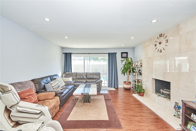 Detail Gallery Image 19 of 47 For 8052 Ainsworth Ln, La Palma,  CA 90623 - 4 Beds | 2/1 Baths