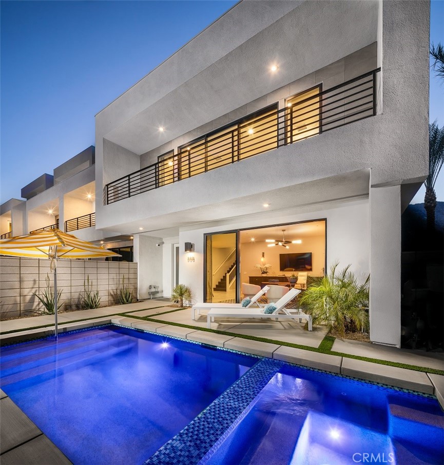 888 Galaxy Way, Palm Springs, CA 92264