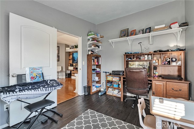 20401 Soledad Canyon Road, Canyon Country CA: https://media.crmls.org/medias/49b242c5-281f-4dca-9cb0-dbd8713a35d0.jpg