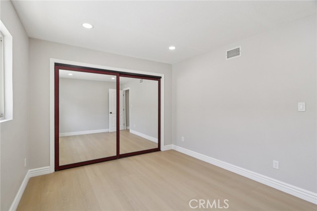 15631 Harvest Street, Granada Hills CA: https://media.crmls.org/medias/49b2659b-f298-4494-b995-f295a30165fd.jpg