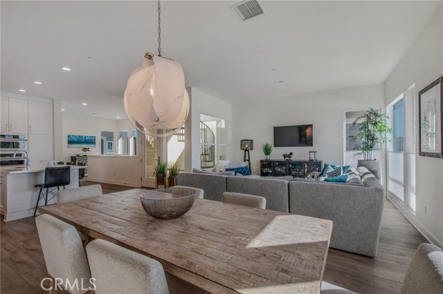 Detail Gallery Image 5 of 31 For 2353 Doheny Way, Dana Point,  CA 92629 - 3 Beds | 4 Baths