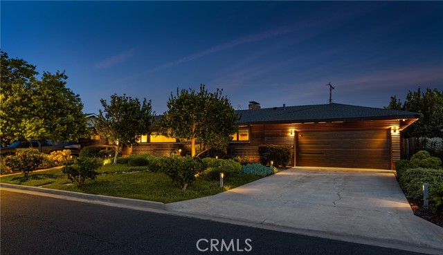 Detail Gallery Image 10 of 62 For 1006 W Pioneer Dr, Anaheim,  CA 92805 - 3 Beds | 3 Baths