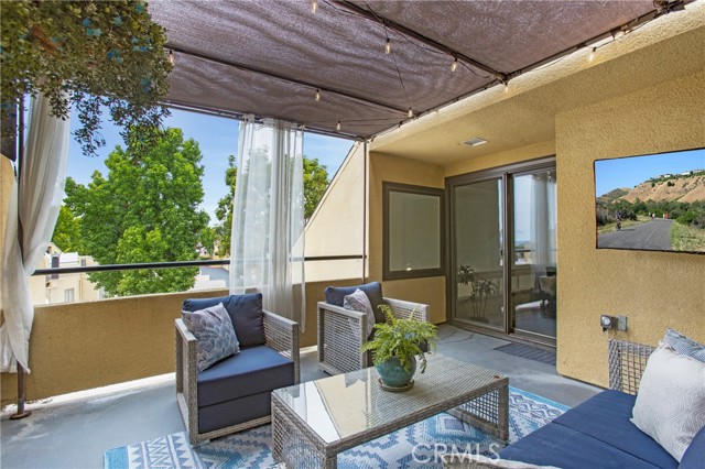 25712 Le Parc, Lake Forest CA: https://media.crmls.org/medias/49b2f381-6274-4ede-83d8-bf5c22448a27.jpg