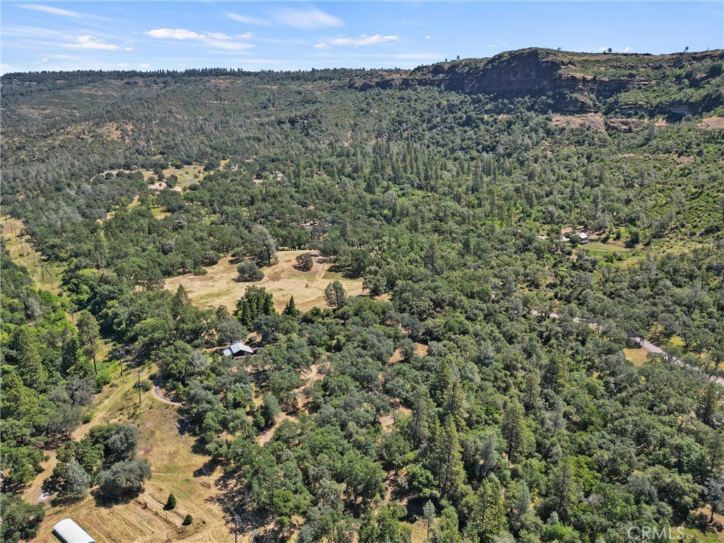 https://media.crmls.org/medias/49b3ec10-2a5d-4d01-9654-ac132d0b8782.jpg?preset=X-Large
