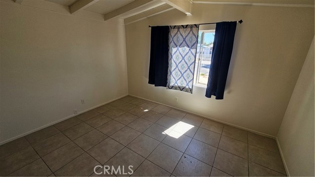 Detail Gallery Image 10 of 12 For 38519 21st St, Palmdale,  CA 93550 - 4 Beds | 2 Baths