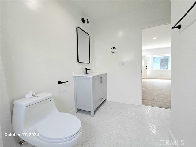 Detail Gallery Image 16 of 21 For 8524 Beverlywood St #4,  Los Angeles,  CA 90034 - 3 Beds | 2 Baths