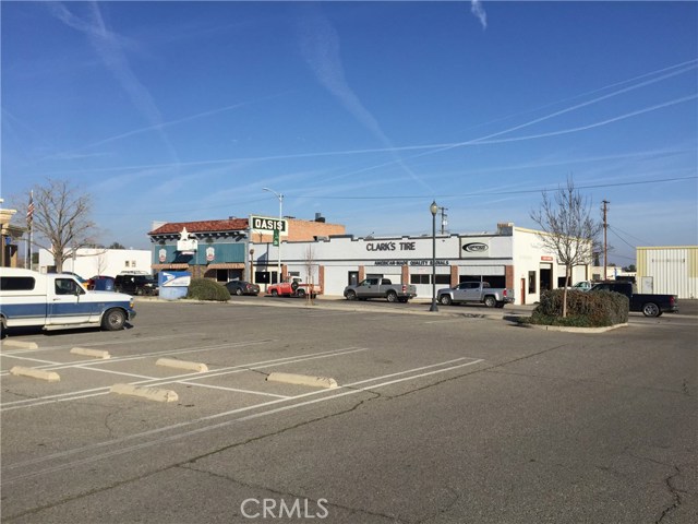 Image 4 of 12 For 400 North Street