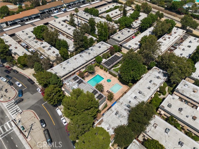 Detail Gallery Image 30 of 31 For 17045 Roscoe #14,  Northridge,  CA 91325 - 2 Beds | 1/1 Baths