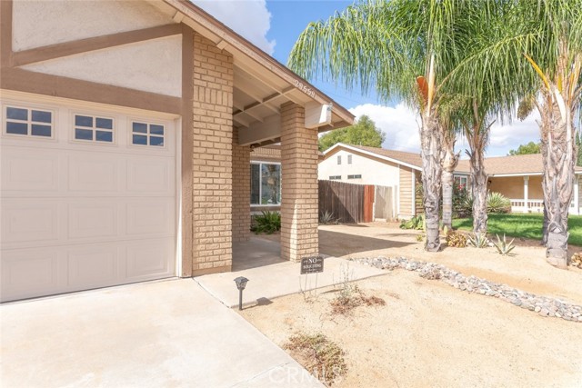 Detail Gallery Image 5 of 31 For 29559 Mount Bachelor Way, Menifee,  CA 92586 - 3 Beds | 2/1 Baths