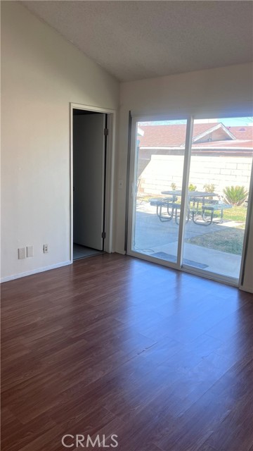 Detail Gallery Image 13 of 19 For 38616 Division, Palmdale,  CA 93550 - 3 Beds | 2 Baths