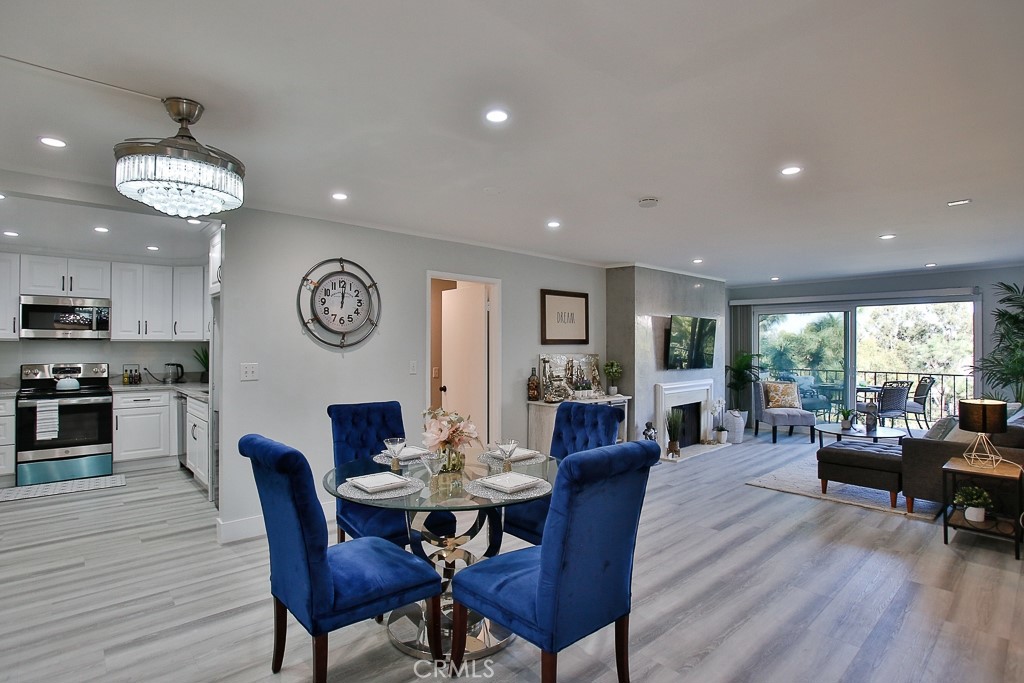 100 Scholz Plaza 206, Newport Beach, CA 92663