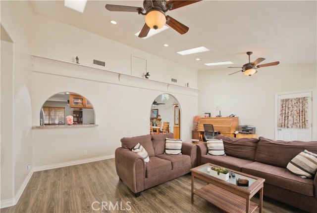 9602 Gierson, Chatsworth CA: https://media.crmls.org/medias/49b6176b-fc32-4ced-8d51-c072afaee963.jpg