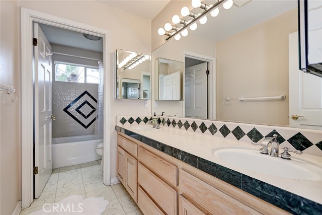 1936 Loma Drive, Hermosa Beach, California 90254, 3 Bedrooms Bedrooms, ,3 BathroomsBathrooms,Residential,Sold,Loma,SB21238629