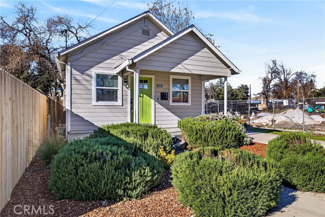 Detail Gallery Image 4 of 42 For 1128 W 5th, Chico,  CA 95928 - – Beds | – Baths