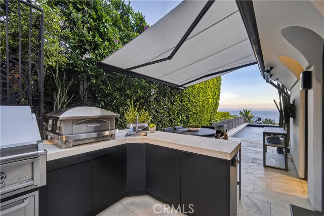 922 EMERALD BAY, Laguna Beach CA: https://media.crmls.org/medias/49b84d6a-0b8e-49ee-b7dc-62fa19015167.jpg