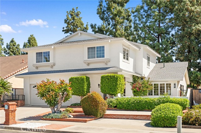 Detail Gallery Image 3 of 61 For 13802 Margene, Irvine,  CA 92620 - 5 Beds | 4 Baths