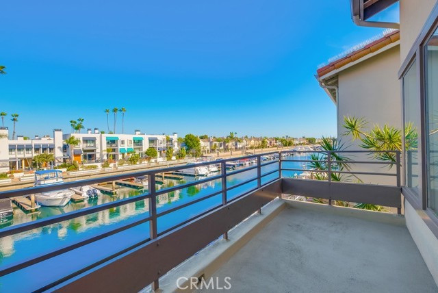 Detail Gallery Image 45 of 67 For 354 Empire Landing, Long Beach,  CA 90803 - 3 Beds | 3 Baths