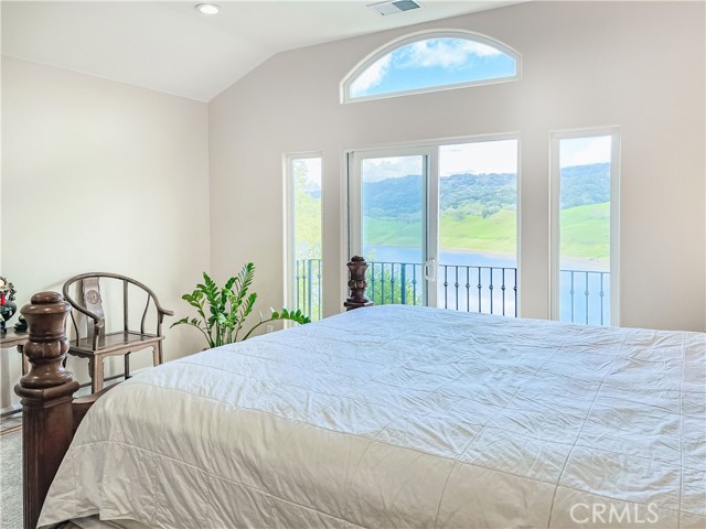 Detail Gallery Image 14 of 46 For 2987 Holiday Ct, Morgan Hill,  CA 95037 - 4 Beds | 3/1 Baths