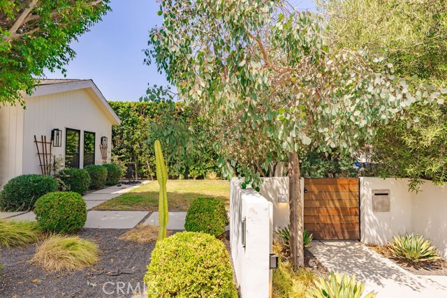 Detail Gallery Image 26 of 28 For 4128 Baywood St, Los Angeles,  CA 90039 - 4 Beds | 3 Baths