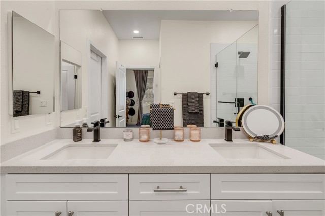 Detail Gallery Image 41 of 47 For 11753 Florence Ave #5,  Santa Fe Springs,  CA 90670 - 2 Beds | 3 Baths