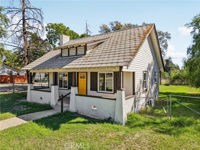 182 N 4 Street, Banning CA: https://media.crmls.org/medias/49be056b-563f-4289-9345-9591e2766408.jpg