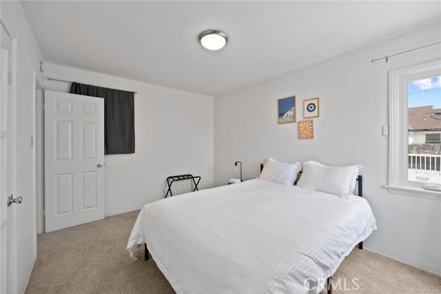 108 Bennett Avenue, Long Beach, California 90803, 4 Bedrooms Bedrooms, ,2 BathroomsBathrooms,Single Family Residence,For Sale,Bennett,AR24141246