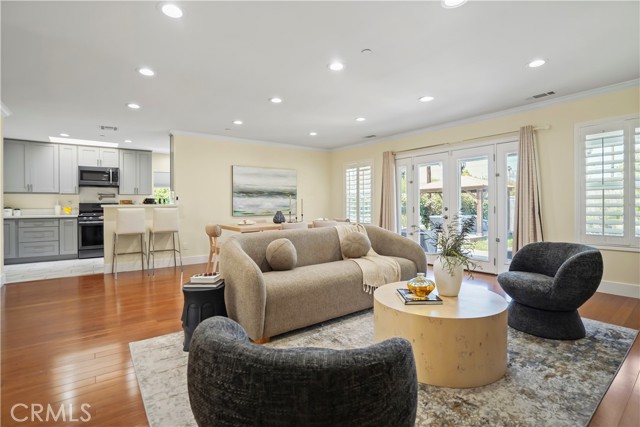 6475 Randi Avenue, Woodland Hills CA: https://media.crmls.org/medias/49be318a-2f22-439f-bee9-f51f52077f6d.jpg