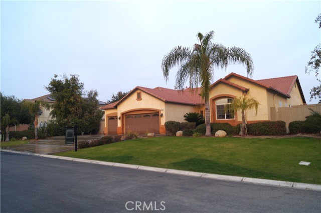 Detail Gallery Image 3 of 70 For 6607 Carracci Ln, Bakersfield,  CA 93306 - 3 Beds | 2 Baths