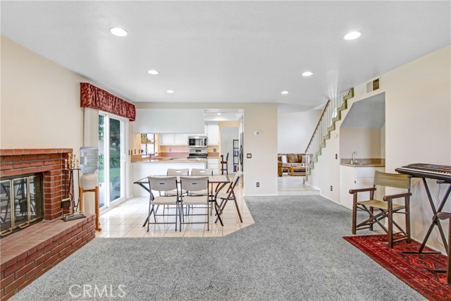 Detail Gallery Image 15 of 33 For 6843 Renato Ct, Chino,  CA 91710 - 4 Beds | 3 Baths