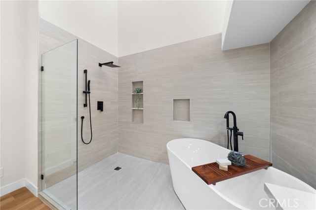 540 Pittsfield Court, Long Beach CA: https://media.crmls.org/medias/49bfe5c4-80cd-4c7f-acca-4644c0cc50e4.jpg
