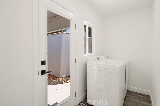 6616 Vesper Avenue, Van Nuys CA: https://media.crmls.org/medias/49c0a96b-2924-40d4-85d7-6e0be161112f.jpg