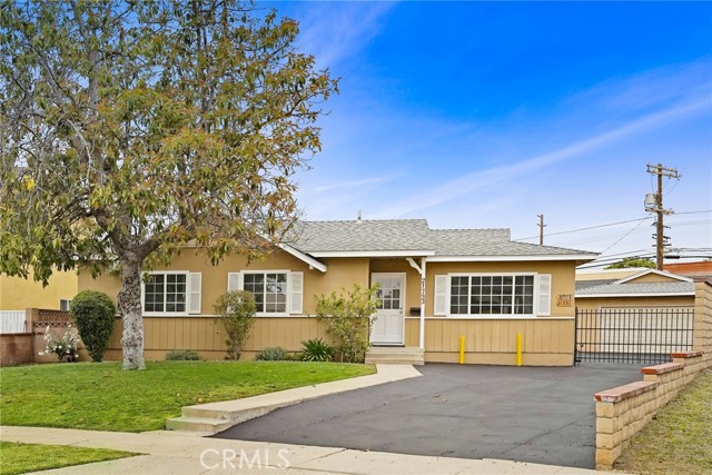 21733 Tuba Street, Chatsworth CA: https://media.crmls.org/medias/49c1dc13-c94b-49a2-8388-f18dff62faa8.jpg