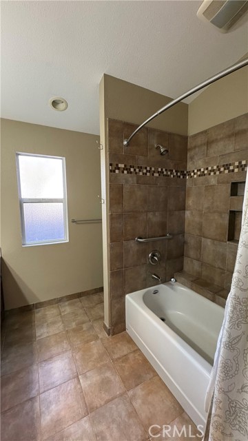 Detail Gallery Image 8 of 17 For 1463 Hunter, Merced,  CA 95340 - 3 Beds | 2 Baths