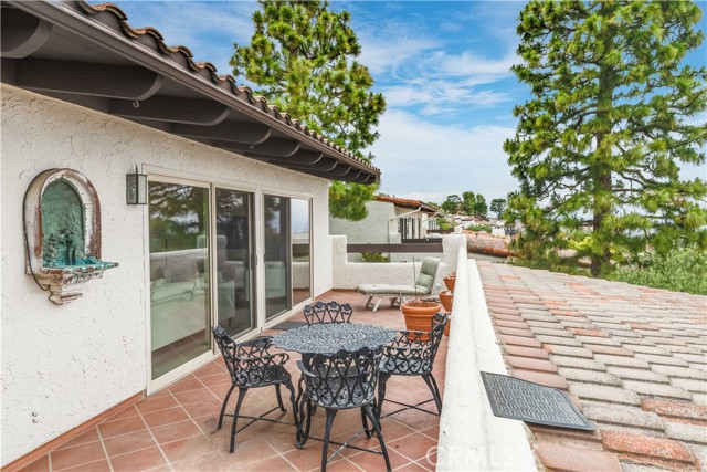 33 Cypress Way, Rolling Hills Estates, California 90274, 3 Bedrooms Bedrooms, ,2 BathroomsBathrooms,Residential,Sold,Cypress,PV23075846