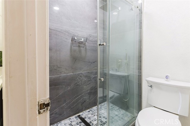 11827 Loma Drive, Whittier CA: https://media.crmls.org/medias/49c2dae6-f1fd-4f97-8cac-8bcb29414f00.jpg