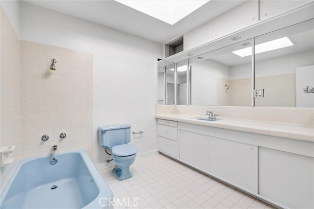 Detail Gallery Image 40 of 64 For 310 Marigold, Corona Del Mar,  CA 92625 - 3 Beds | 2 Baths